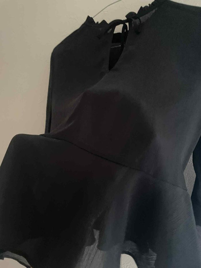blouse noire - photo numéro 4