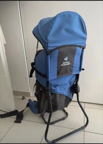 Porte bébé randonnée deuter kid comfort