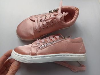 Basket rose taille 32