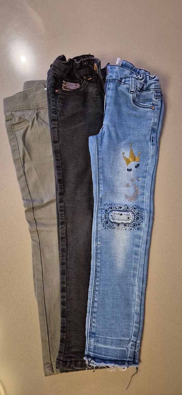 Lot 4 ans filles - photo numéro 3