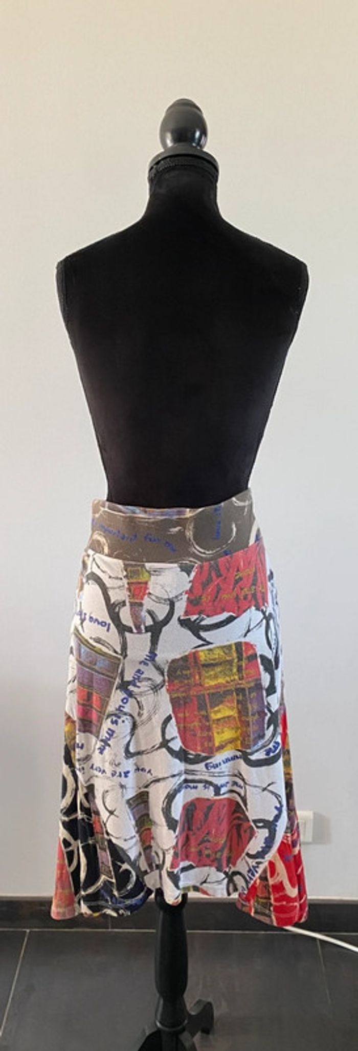 Jupe Desigual taille XS et foulard Desigual - photo numéro 7