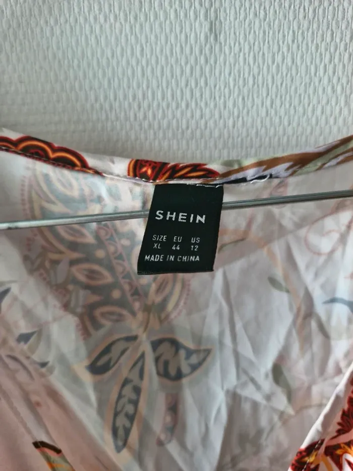 Superbe tunique imprimée shein taille 44 - photo numéro 2