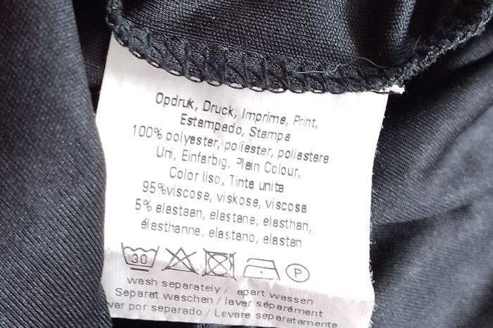 petite robe noire drapée Taille M - photo numéro 4