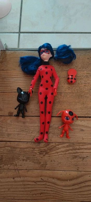 Poupée miraculous