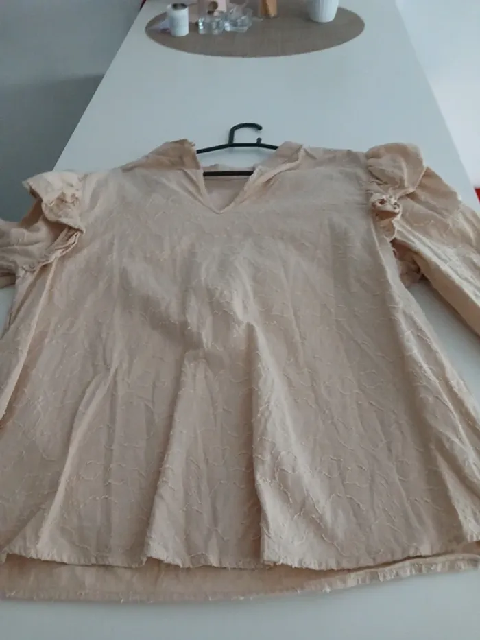 Blouse kiabi à broderie - photo numéro 2