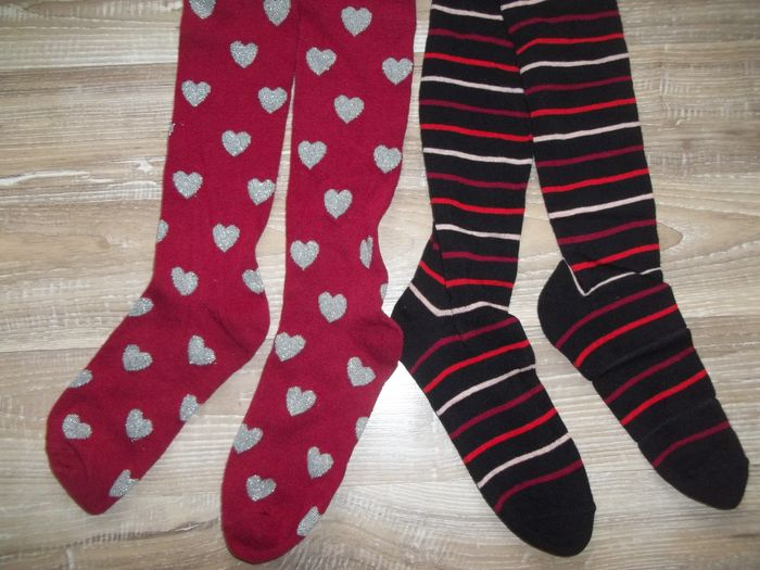 Lot 2 collants neufs rouge et noir 146/152 cm - photo numéro 2