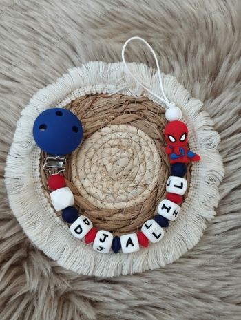 Attache tétine personnalisée