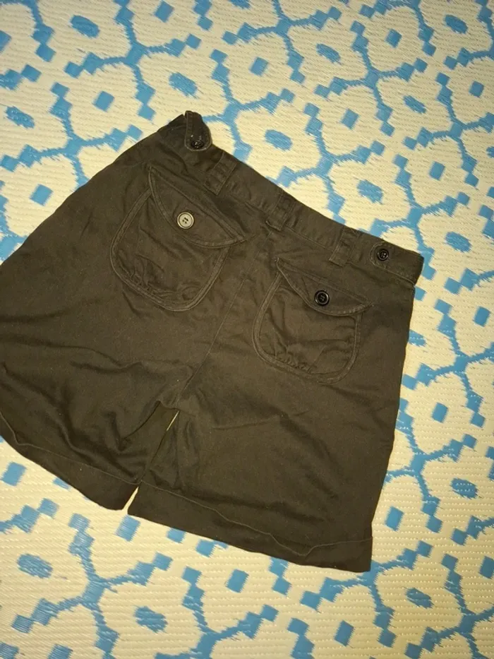 Short noir - photo numéro 4