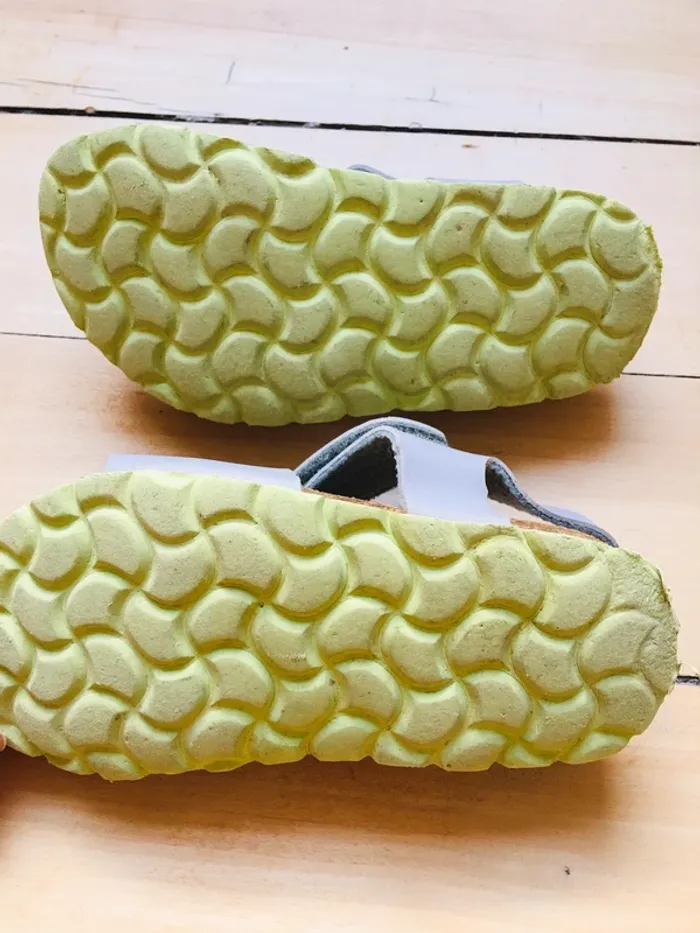 Chaussures ouvertes - photo numéro 3
