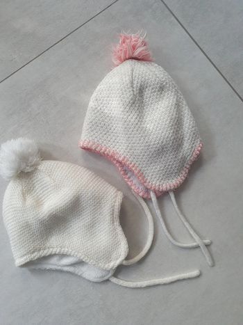 2 bonnets hiver bébé