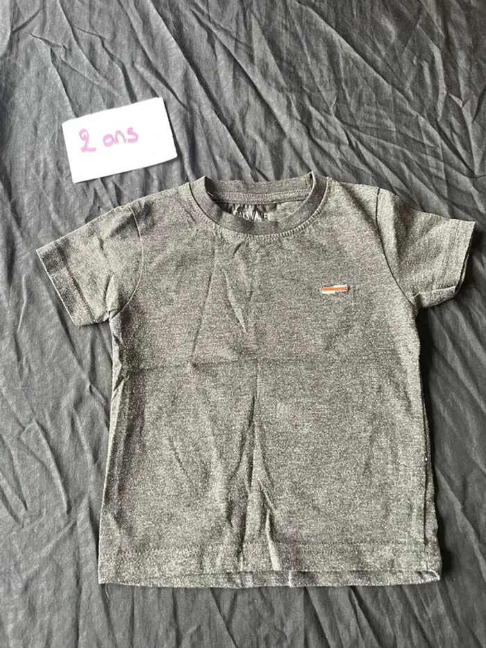 Lot 3 tee-shirts - photo numéro 2