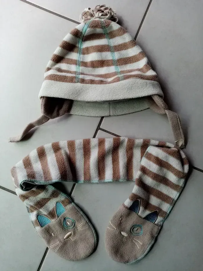 Bonnet et écharpe