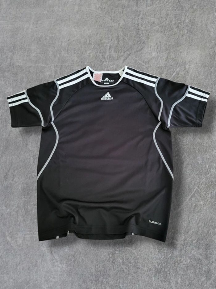 T-shirt Adidas noir logo brodé - 12 ans
