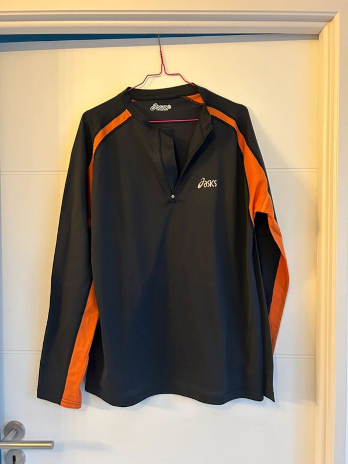 Haut Asics