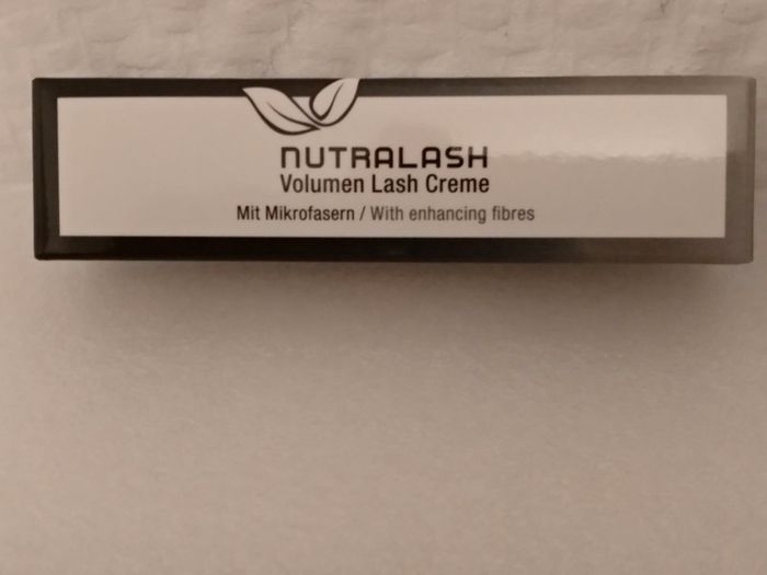 Nutralash volume lash creme - Pour donner du volume aux cils et sourcils