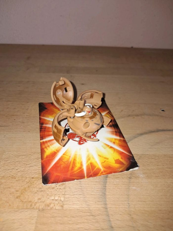 Bakugan Sub Terra Shadow Vulacn 710g - photo numéro 4