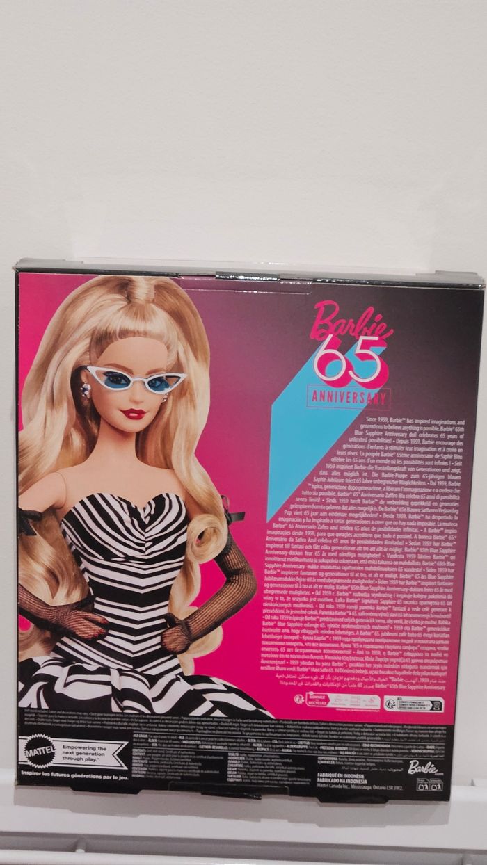 Poupée Barbie signature anniversaire 65 ans - photo numéro 6