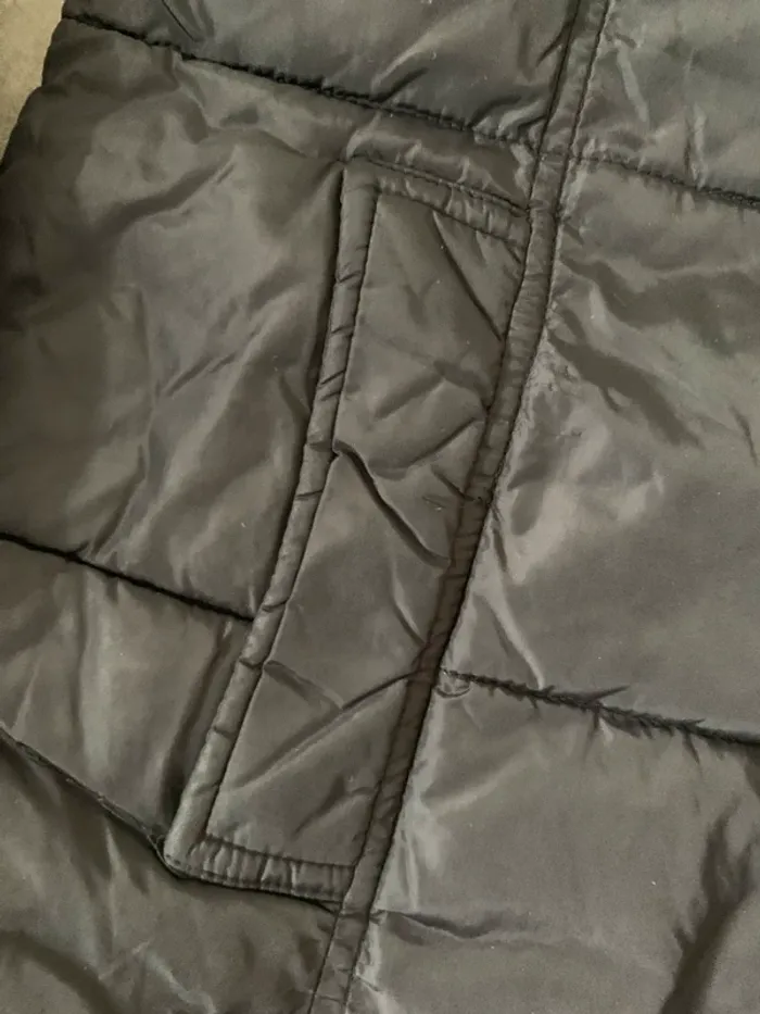 doudoune noir Naf Naf taille 40 - photo numéro 4