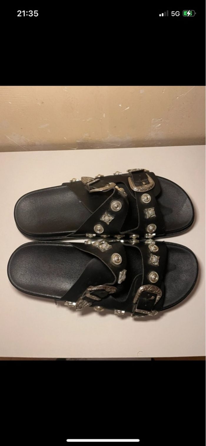 Claquette noir - photo numéro 2