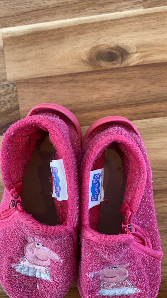Chaussons peppa pig 🐷 - photo numéro 2