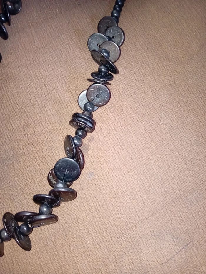 Collier en bois - photo numéro 3