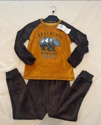 Pyjamas 2 pièces (5 ans )