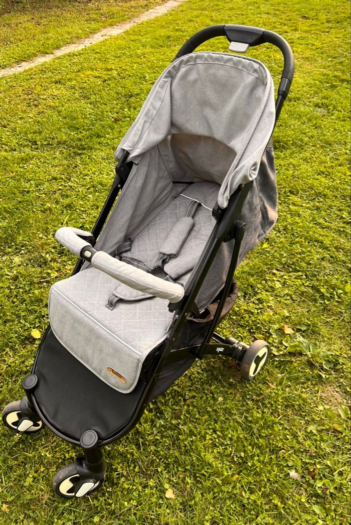 Poussette cabine looping