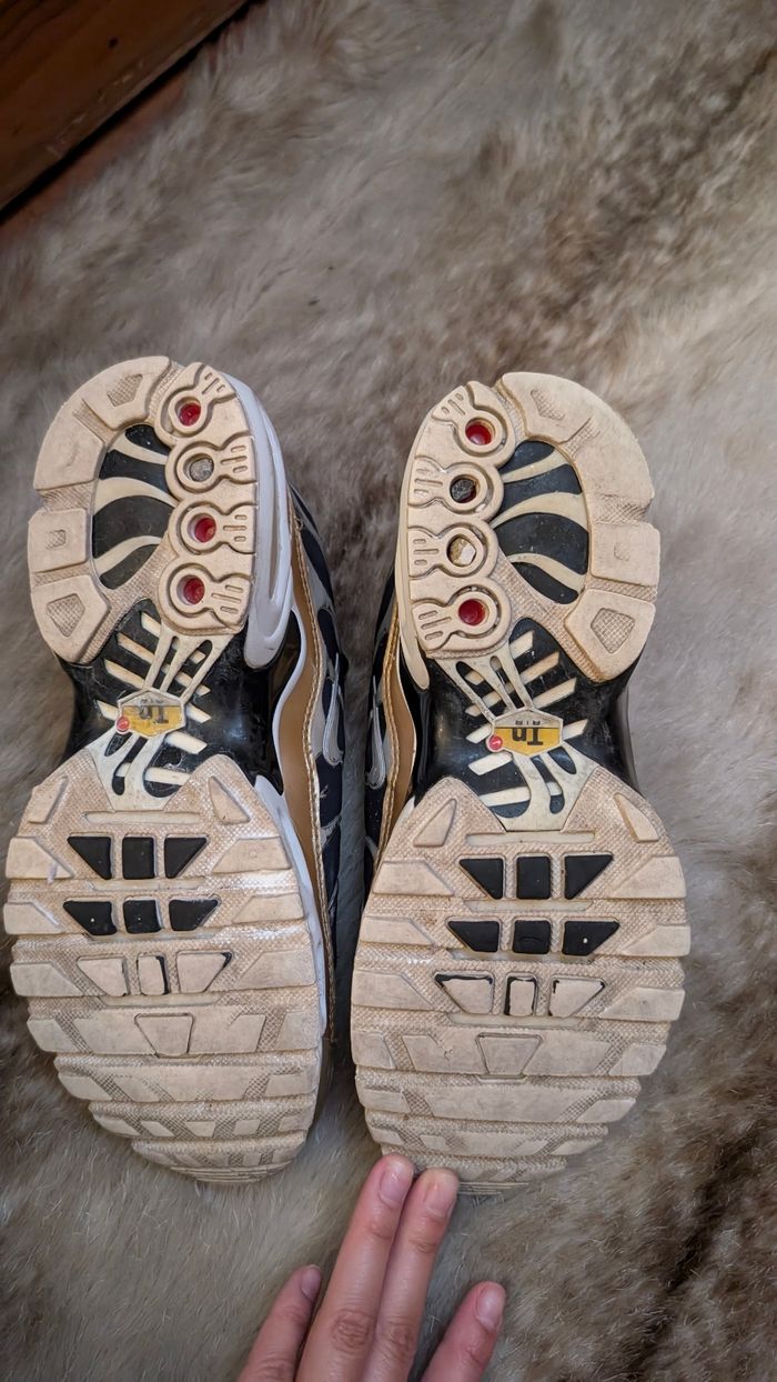 Wmns Air Max Plus 'Black Gold' - photo numéro 5