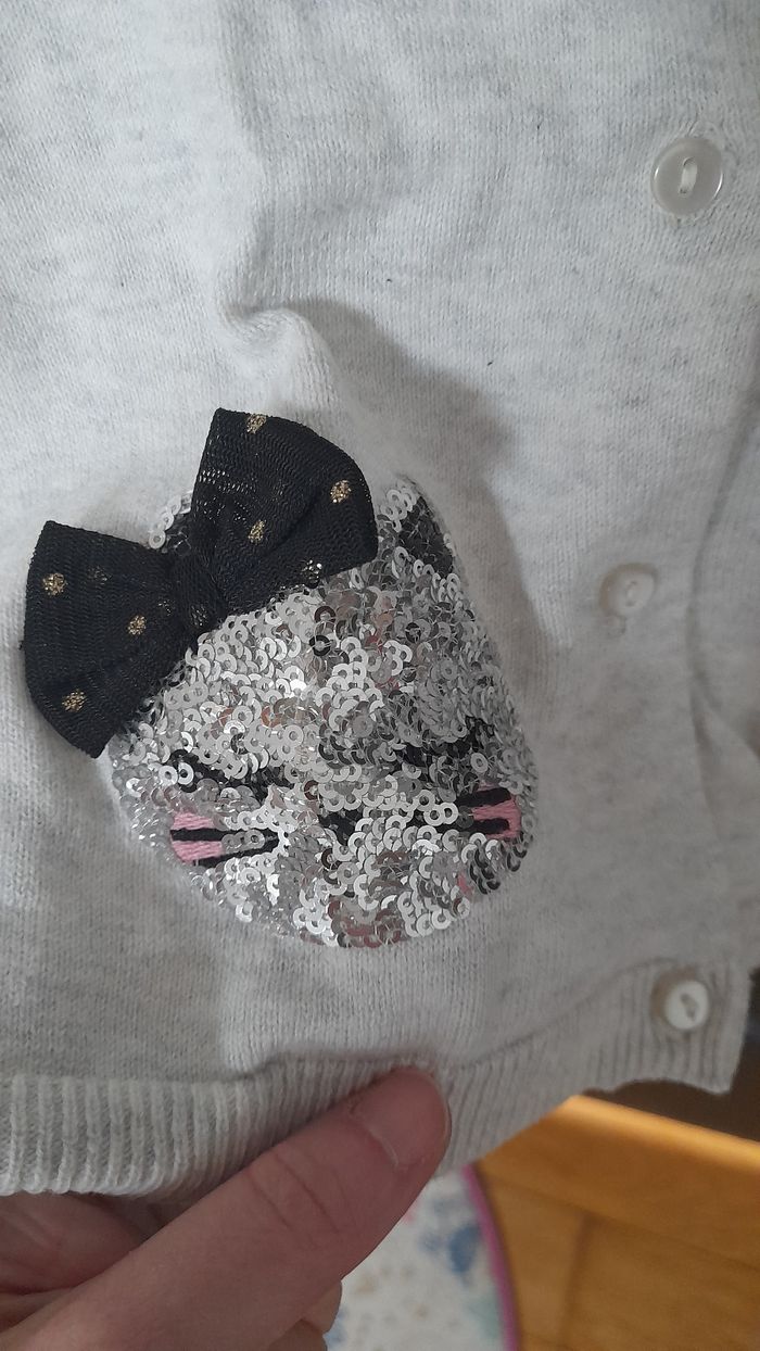 Lot gilets fille 4ans - photo numéro 4