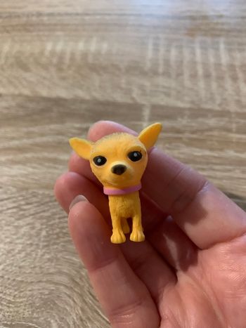 Figurine chien chihuahua Barbie