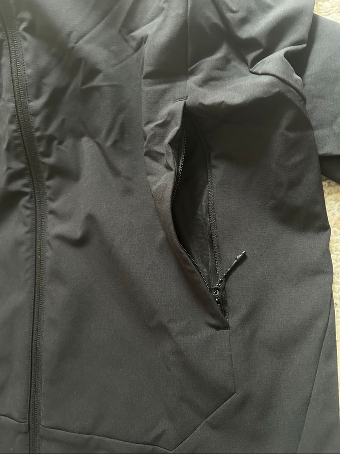 Veste Adidas Terrex Wind Rdy - Taille XS Neuf - photo numéro 5