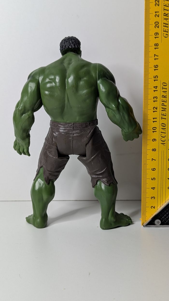[Hasbro] Marvel Hulk 2011 - photo numéro 2