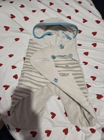 Combinaison d'emmaillotage