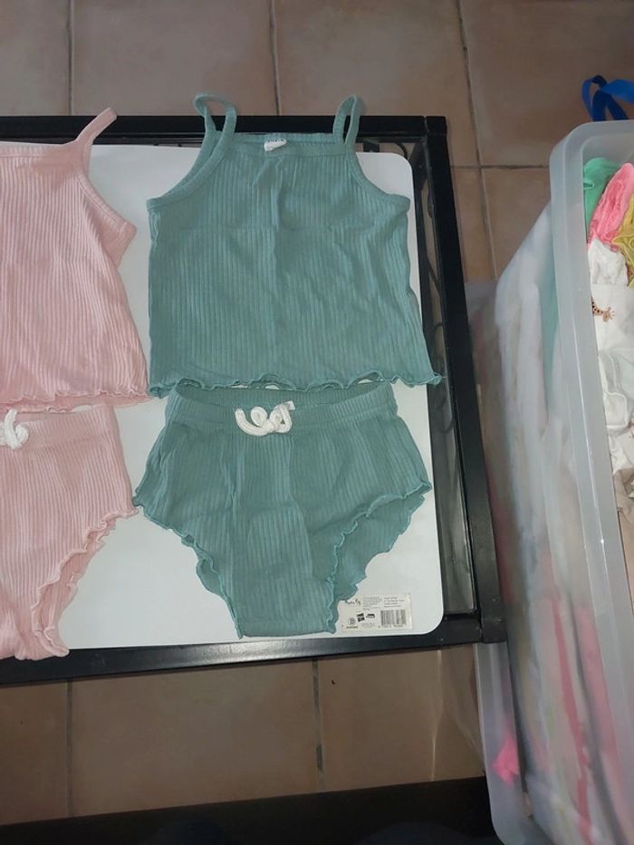 Lot 3 ensembles débardeur/culotte 80 cm - photo numéro 4