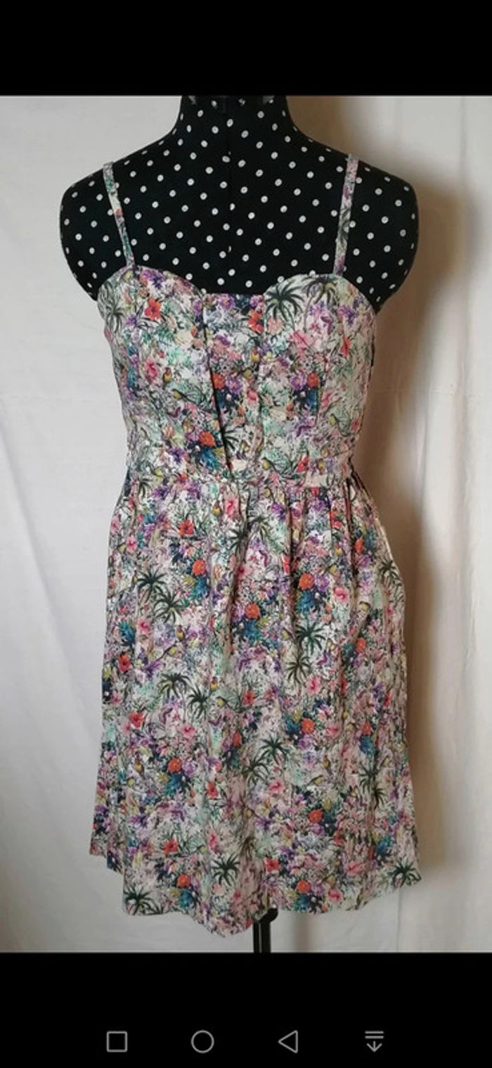 Robe d'été tropical multicolore à bretelles fleurs Taille S - photo numéro 2
