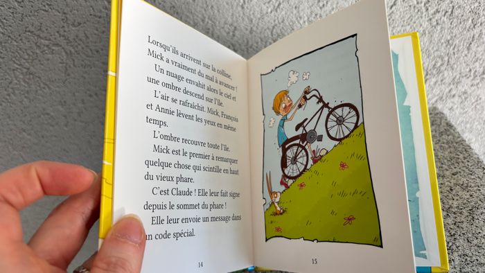 Livre Le club des cinq sur l'île de Kernach - photo numéro 5