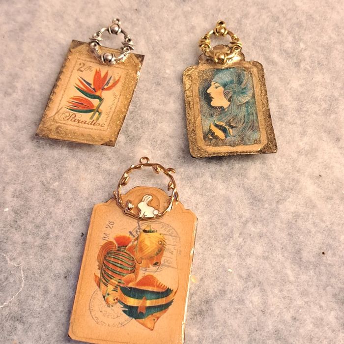 Lot de pendentif en résine vintage - photo numéro 6