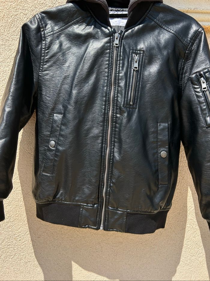 ZARA blouson bomber simili noir capuche garçon - photo numéro 2