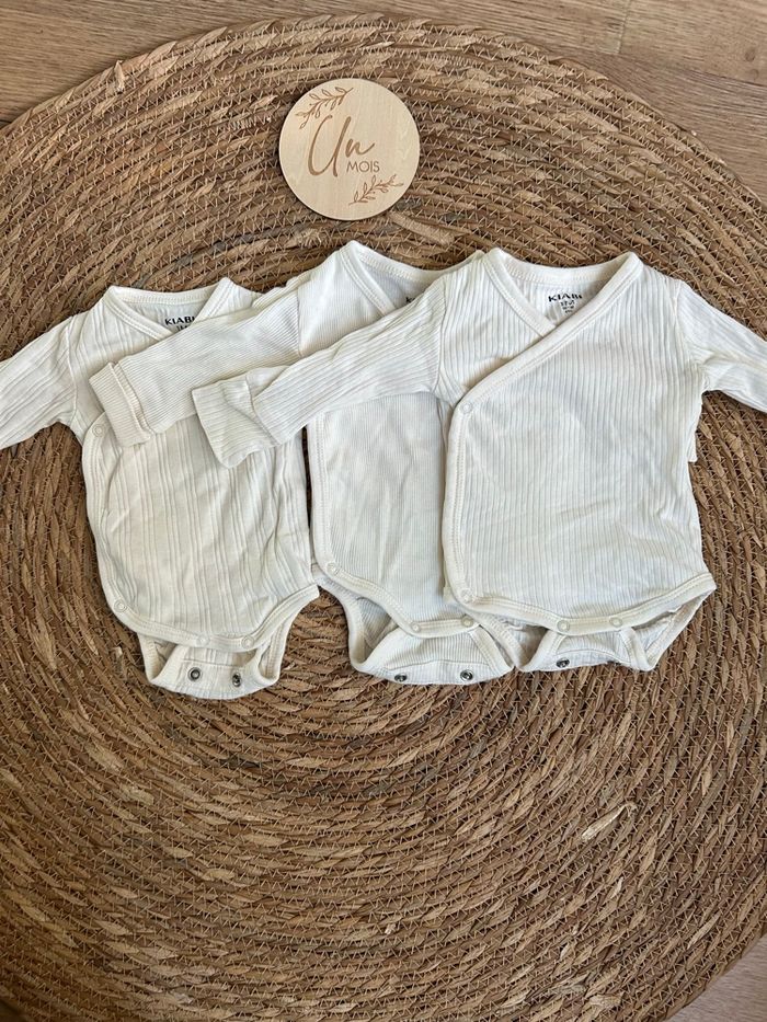 Lot bodies manches longues 1 mois