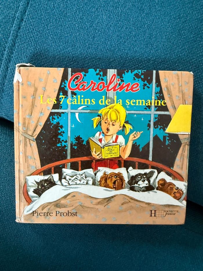 État satisfaisant moyen livre Caroline les sept 7 câlins de la semaine album bd