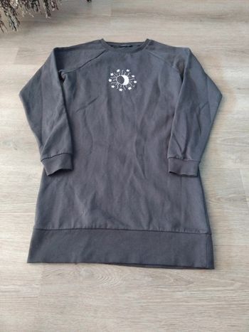 Robe Wednesday's Girl