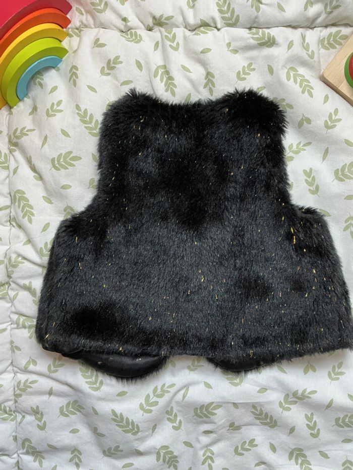 gilet sans manches en fourrure noir à paillettes gémo 18 mois - photo numéro 6