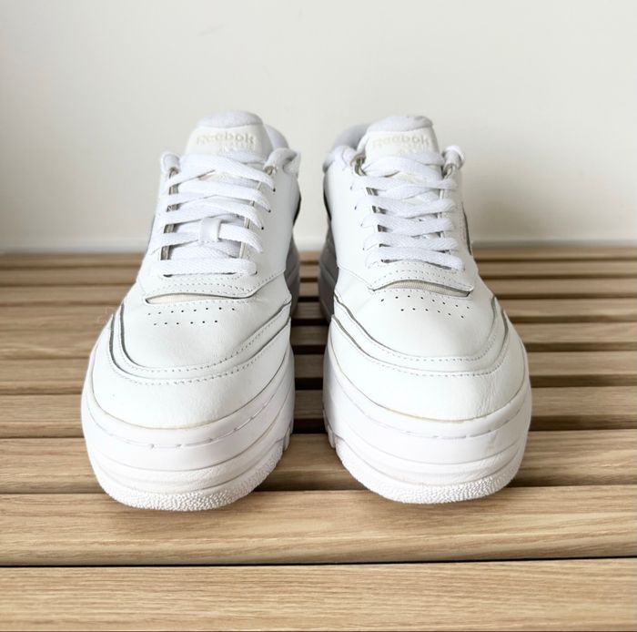 Baskets   Reebok -  Modèle Club C - Pointure  38,5 - Comme Neuves - photo numéro 8