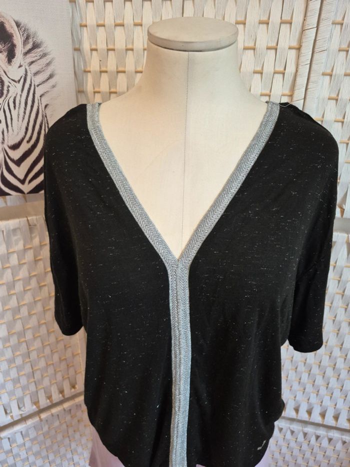💕joli t-shirt noir avec détails pailletés argentés femme TXS/ 34 kaporal 💕 - photo numéro 8