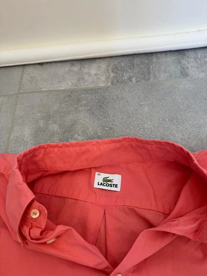 Magnifique chemise Lacoste Devanley homme unie corail taille 43 soit L-XL - photo numéro 5