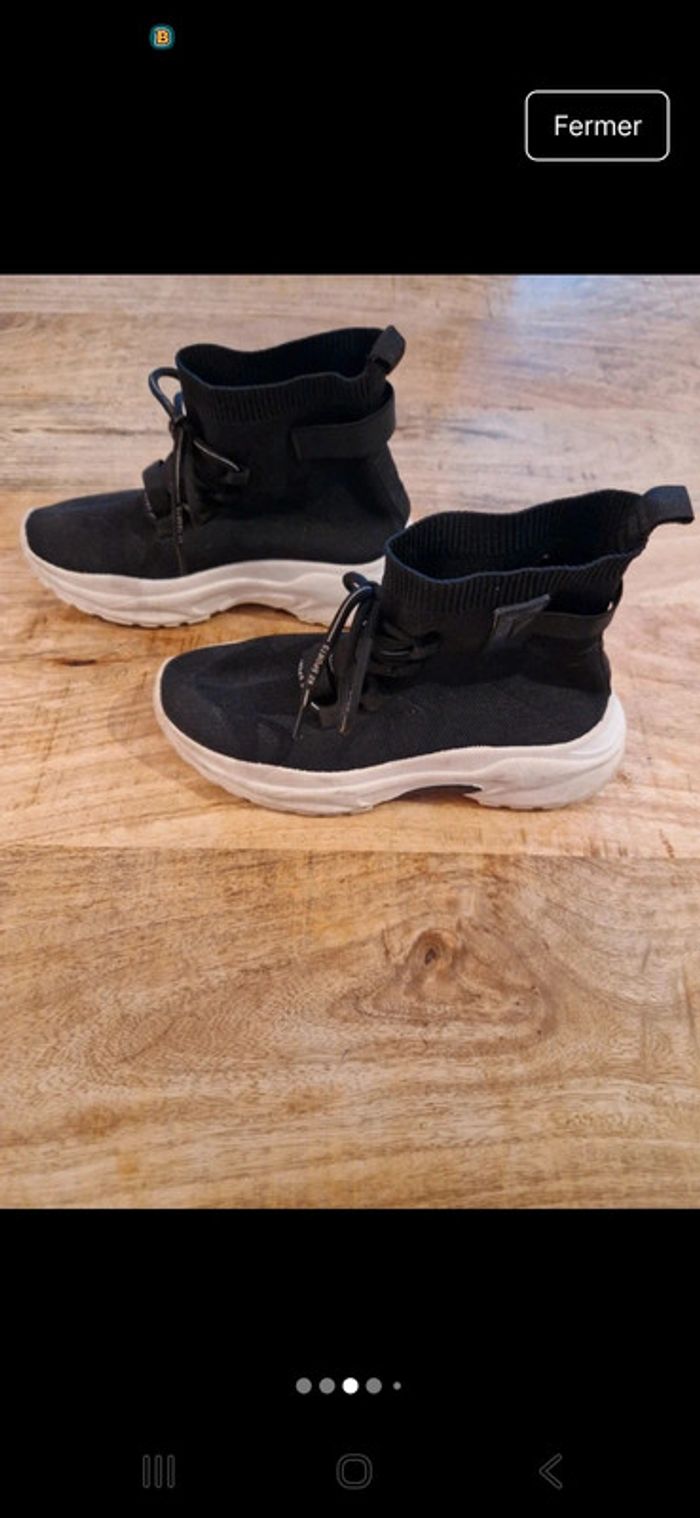 Baskets chaussettes noires – Taille 38 (convient plutôt à un 37) - photo numéro 3
