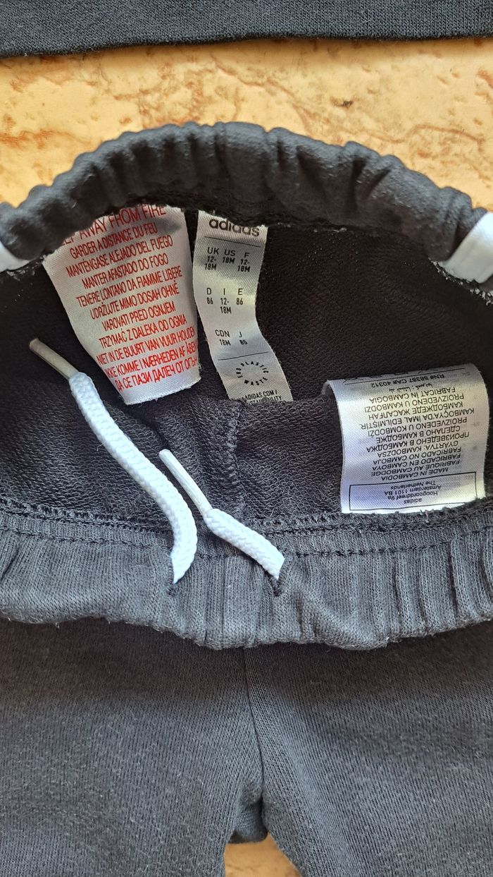 Ensemble jogging 12/18 mois - photo numéro 3