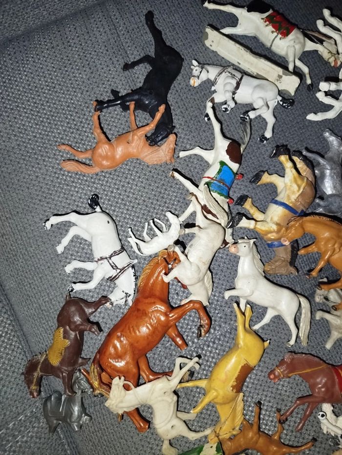 Lot de 36 chevaux - photo numéro 3