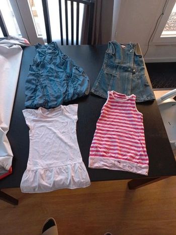 Lot de 4 robe taille 4 ans