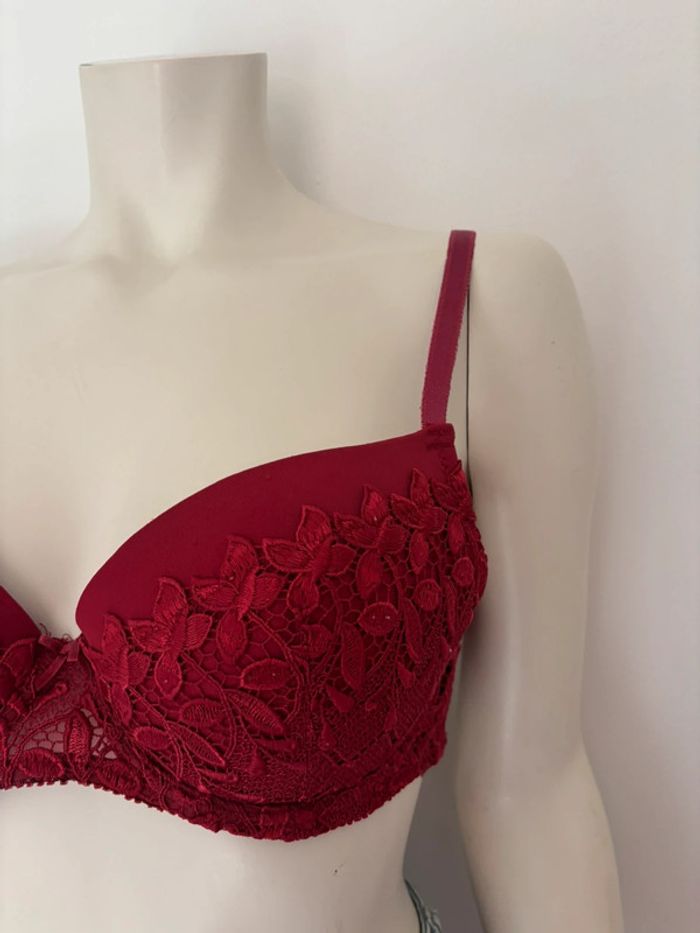🌺Soutien-gorge push-up rouge bordeaux avec dentelle fleurs brodé Taille EU 80C/FR 95C🌺 - photo numéro 2